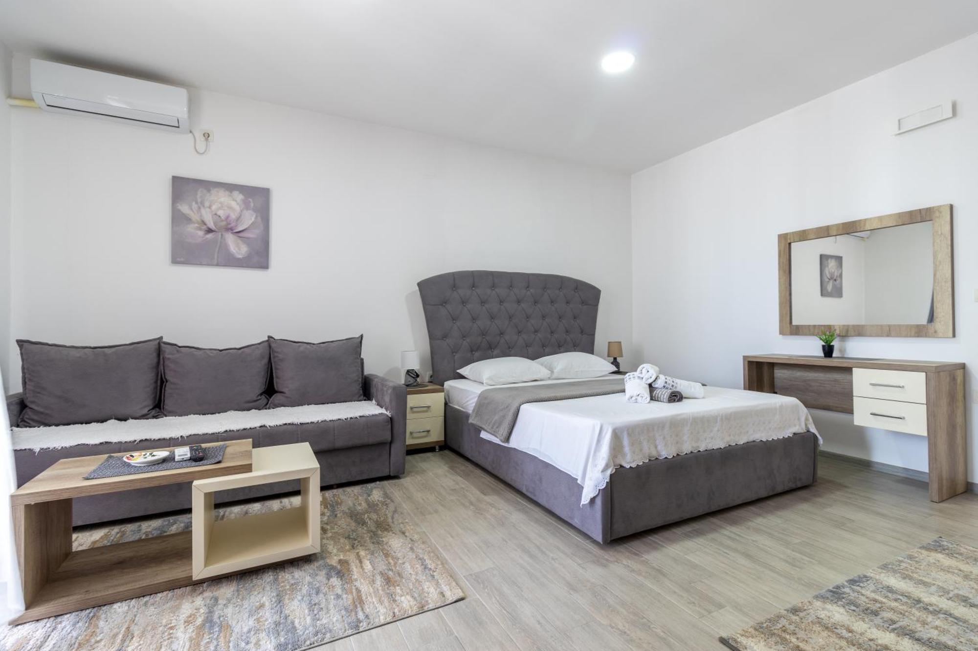 Demiri Apartments Ulcinj Eksteriør bilde