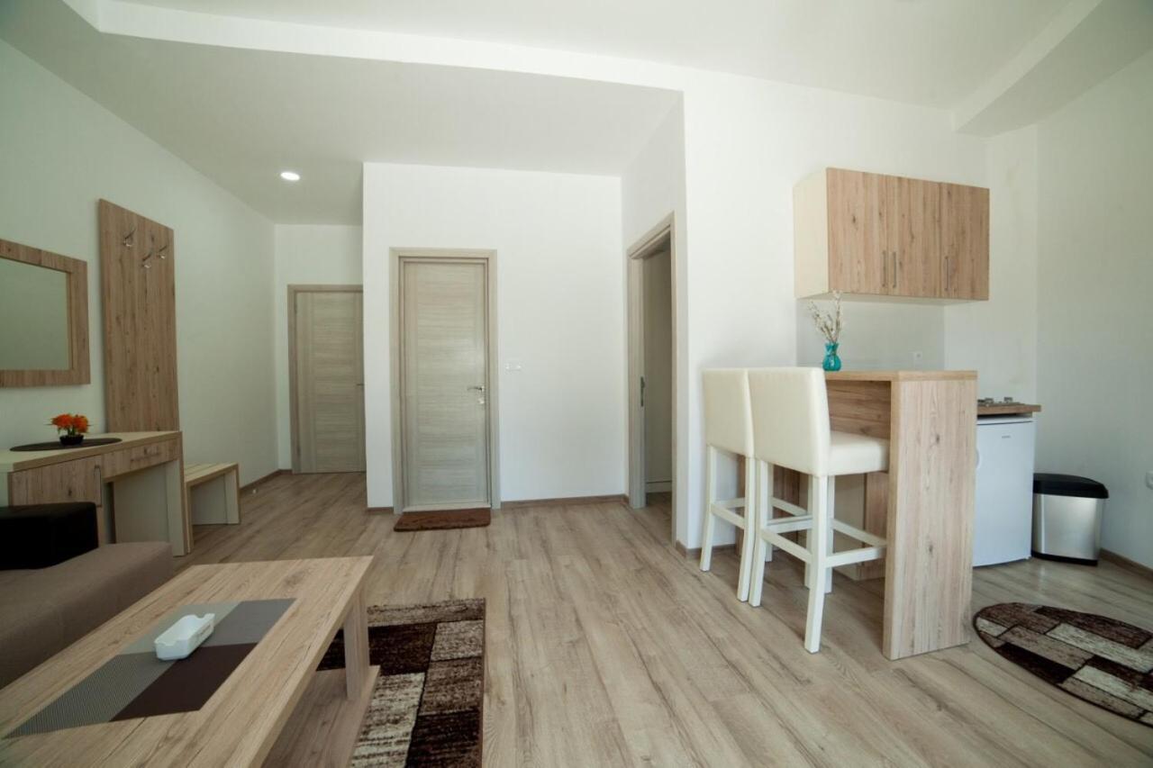 Demiri Apartments Ulcinj Eksteriør bilde