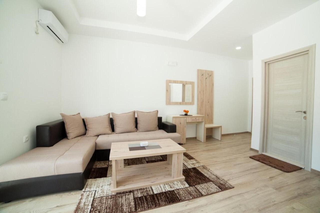 Demiri Apartments Ulcinj Eksteriør bilde